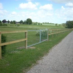 Hundehegn / l�beg�rd til hund eller kat