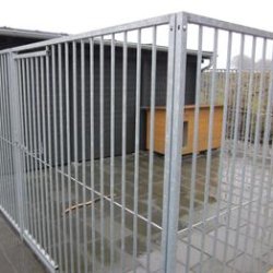 Hundeg�rd / L�beg�rd komplet 4x4 m med 8 cm balustre 16 m2