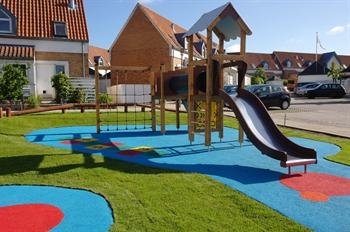 Gummiasfalt, st�bt gummi - som faldunderlag
