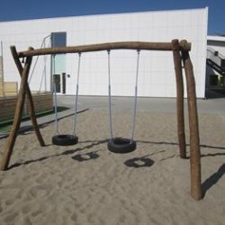 Robinia gynge med 2 d�ks�de
