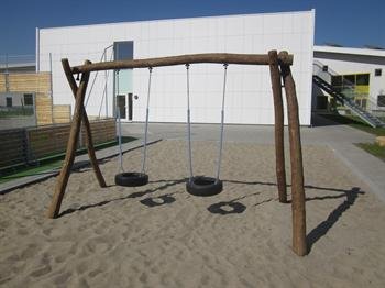 Robinia gynge med 2 d�ks�de