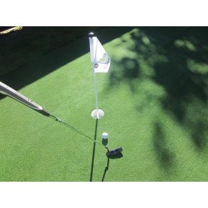 Flagstang og flag til golfbane