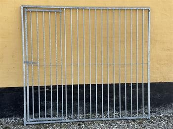 Hundeg�rd / L�beg�rd komplet 4x4 m med 8 cm balustre 16 m2