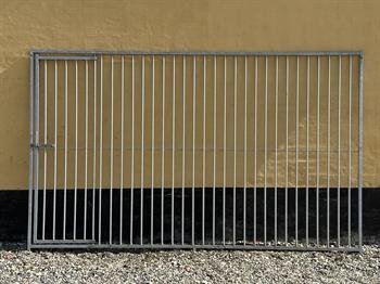 Hundeg�rd, 8 cm balustreelement, bredde 300 cm med l�ge