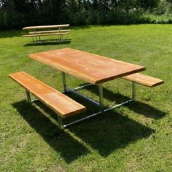 Bord-b�nkes�t med st�lben